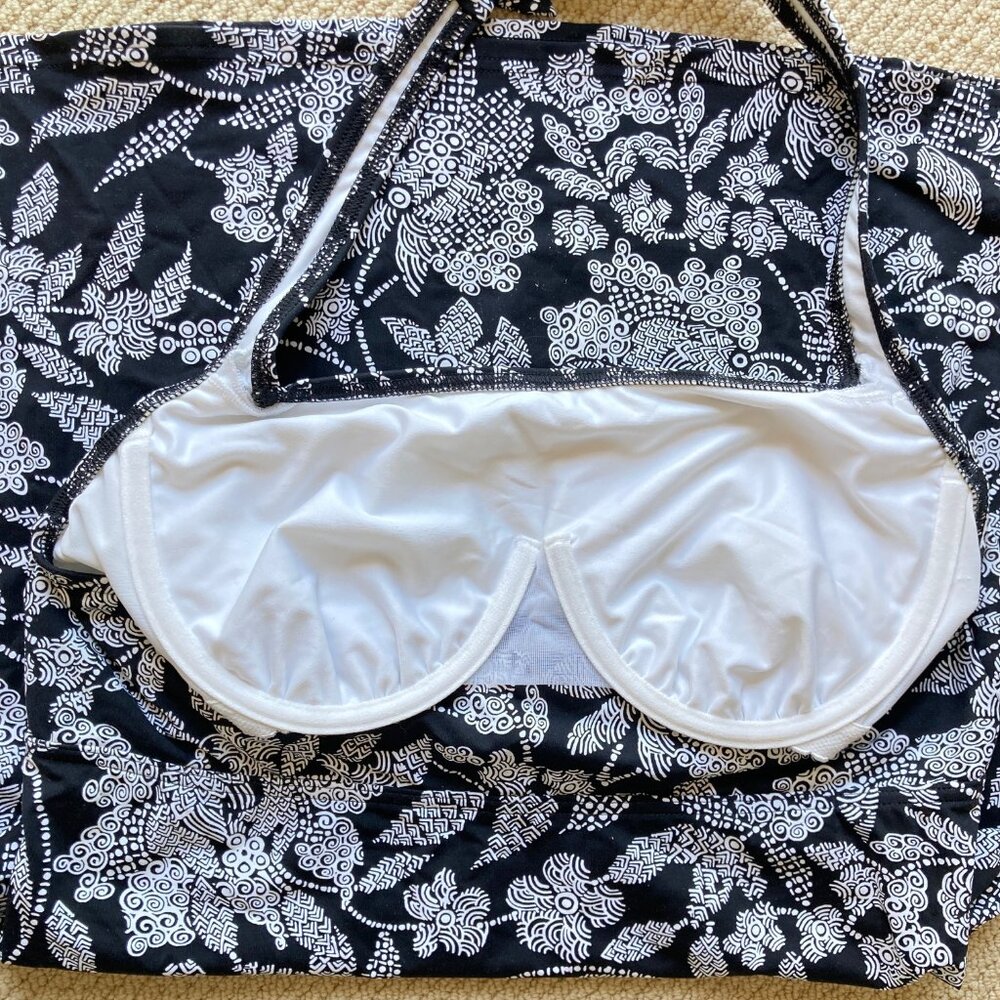 Lands' End Black & White Print Square Neck Halter A-Line Swim Dress 12 Swim Top - Picture 10 of 15